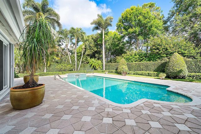 4361 Gleneagles Drive, Boynton Beach, FL 33436