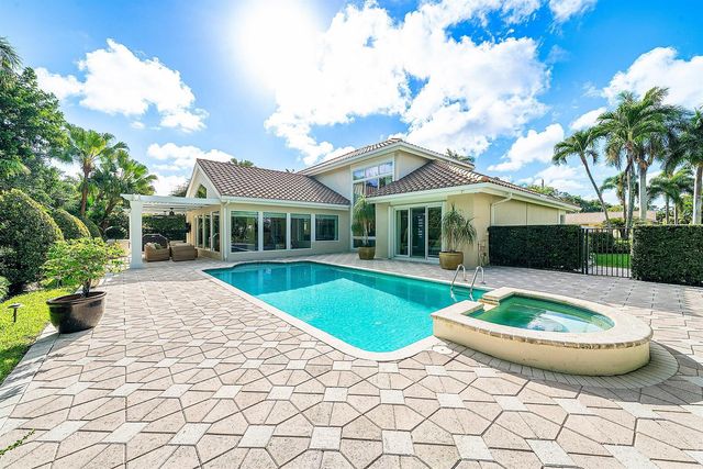 4361 Gleneagles Drive, Boynton Beach, FL 33436