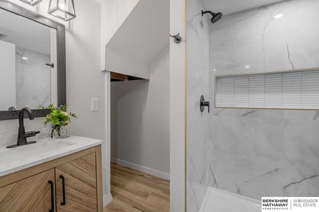 914 McLaughlin Circle, Bellevue, NE 68005