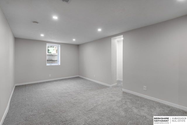 914 McLaughlin Circle, Bellevue, NE 68005