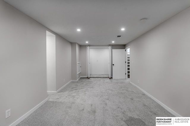 914 McLaughlin Circle, Bellevue, NE 68005