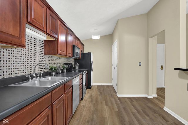 6509 Emerald Hill Court 309, Indianapolis, IN 46237