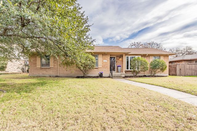 8426 Van Pelt Drive, Dallas, TX 75228