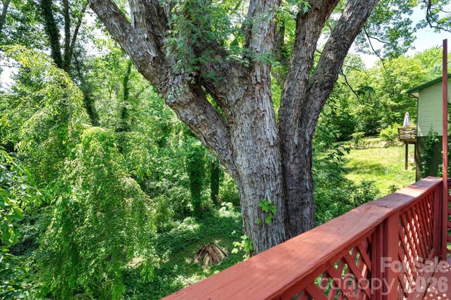 224 Aurora Drive, Asheville, NC 28805