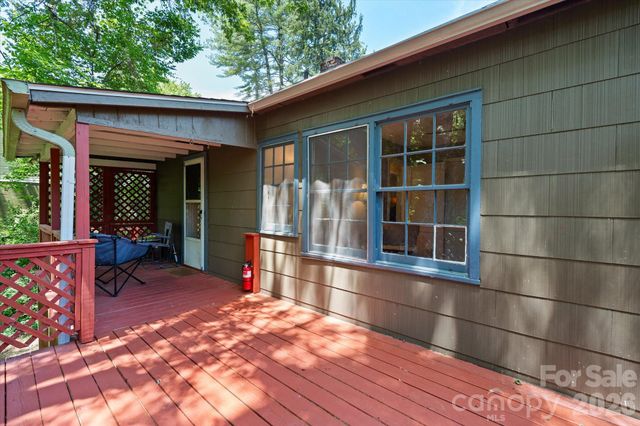 224 Aurora Drive, Asheville, NC 28805