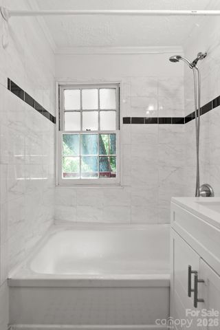 224 Aurora Drive, Asheville, NC 28805