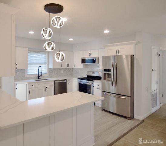 55 Bridge Street, Sewaren, NJ 07077