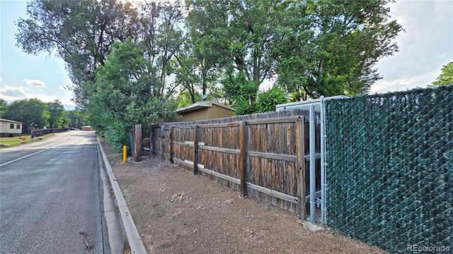 537 Crockett Lane, Colorado Springs, CO 80905