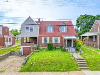 124 E Larkspur St, Munhall, PA 15120