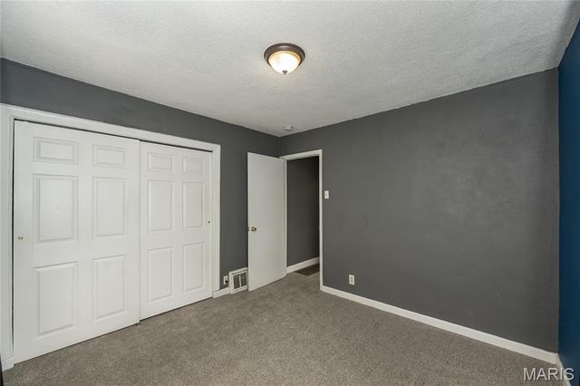 2833 Walton Road, St Louis, MO 63114