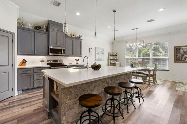 3618 Emerson Drive, Montgomery, TX 77356