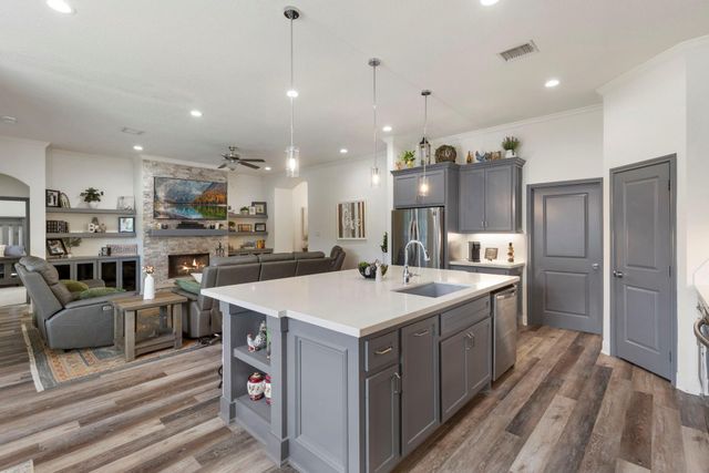 3618 Emerson Drive, Montgomery, TX 77356