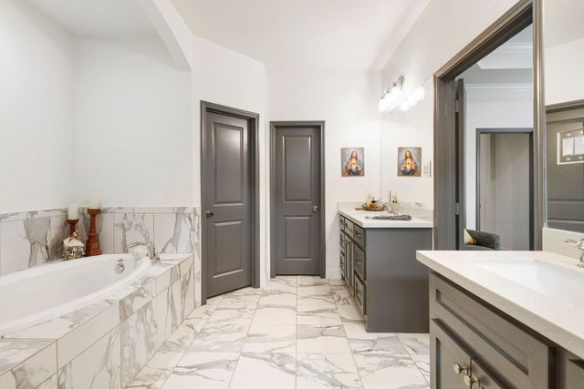 3618 Emerson Drive, Montgomery, TX 77356