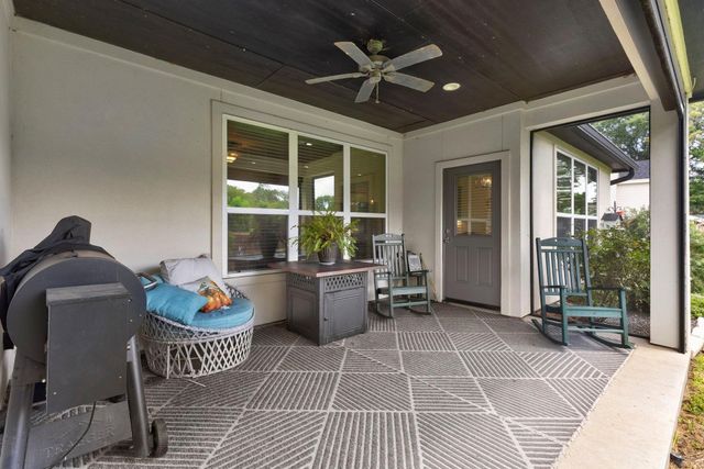 3618 Emerson Drive, Montgomery, TX 77356