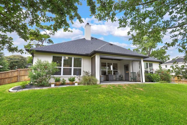 3618 Emerson Drive, Montgomery, TX 77356
