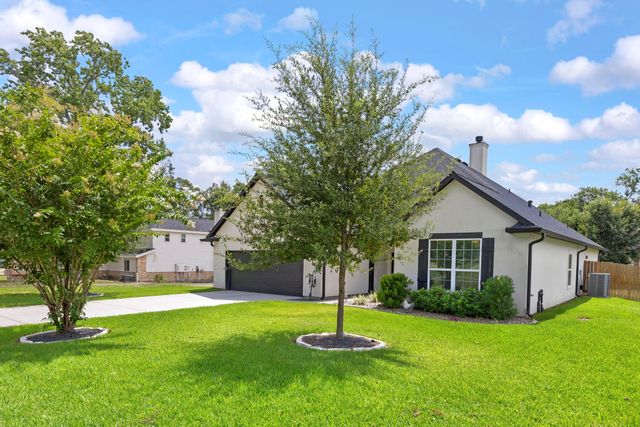 3618 Emerson Drive, Montgomery, TX 77356