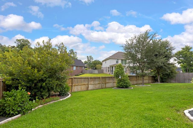 3618 Emerson Drive, Montgomery, TX 77356