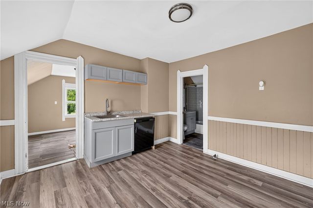 2026 W 44th Street, Cleveland, OH 44113