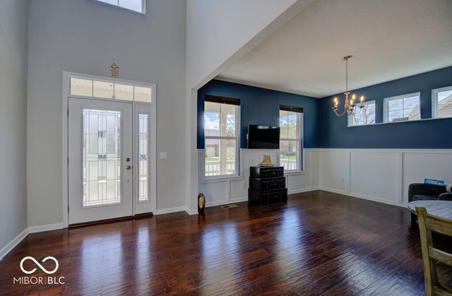 9875 N Port Drive, Mccordsville, IN 46055