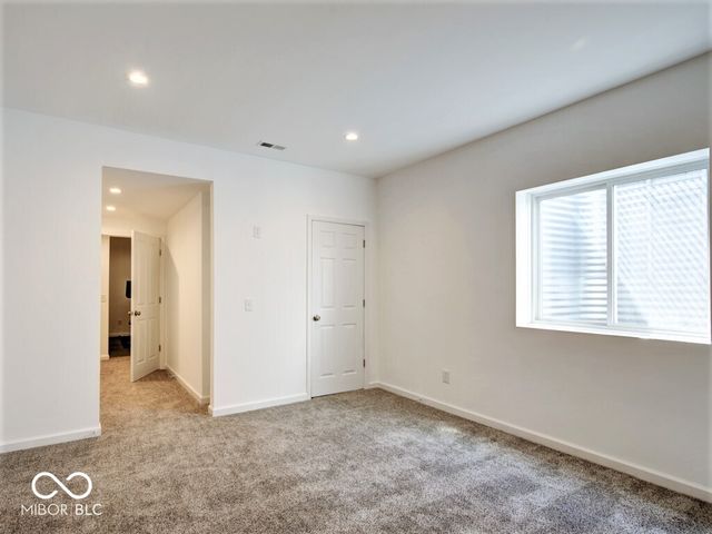 9875 N Port Drive, Mccordsville, IN 46055