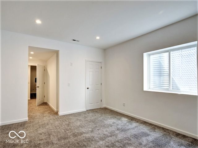 9875 N Port Drive, Mccordsville, IN 46055