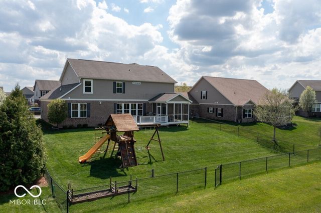 9875 N Port Drive, Mccordsville, IN 46055