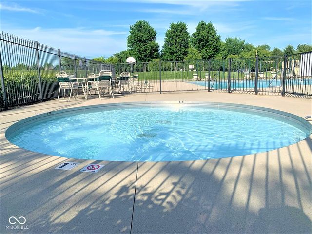 9875 N Port Drive, Mccordsville, IN 46055