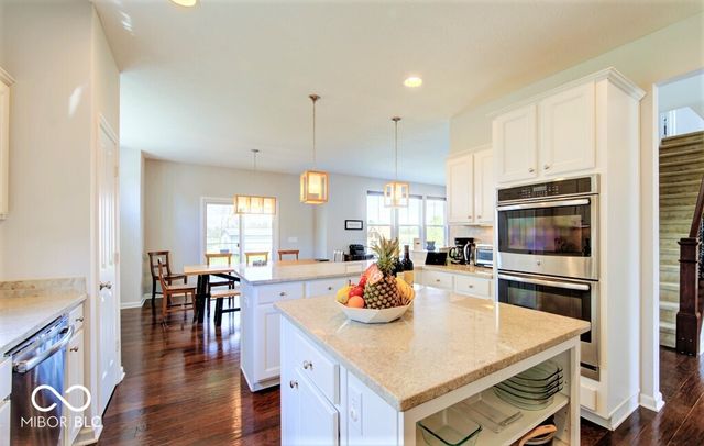 9875 N Port Drive, Mccordsville, IN 46055