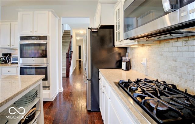 9875 N Port Drive, Mccordsville, IN 46055