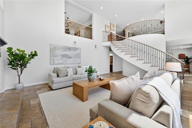 111 Revuelta Court, San Clemente, CA 92672