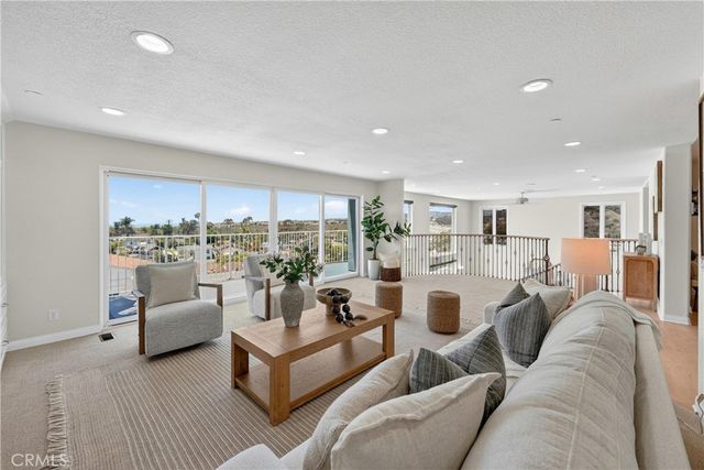 111 Revuelta Court, San Clemente, CA 92672