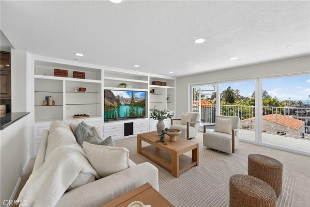 111 Revuelta Court, San Clemente, CA 92672