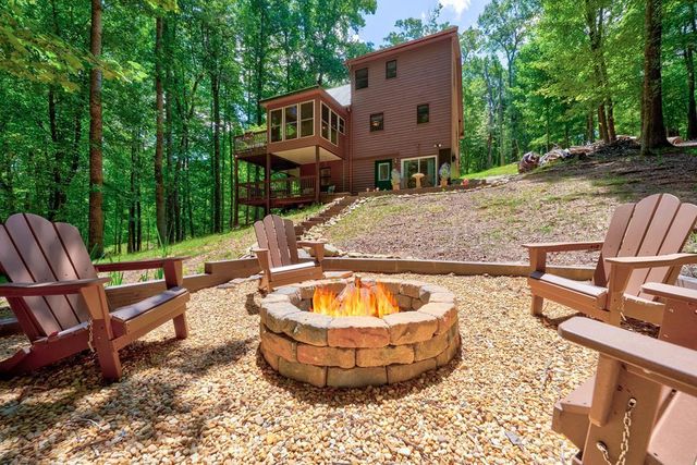 154 Rapsody Circle, Ellijay, GA 30540