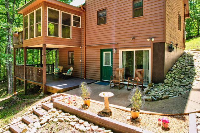 154 Rapsody Circle, Ellijay, GA 30540