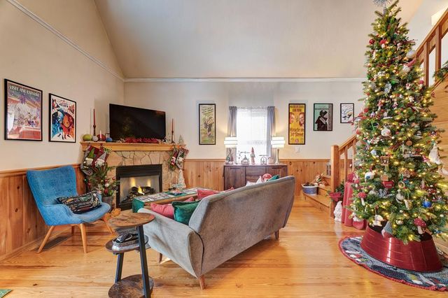 154 Rapsody Circle, Ellijay, GA 30540