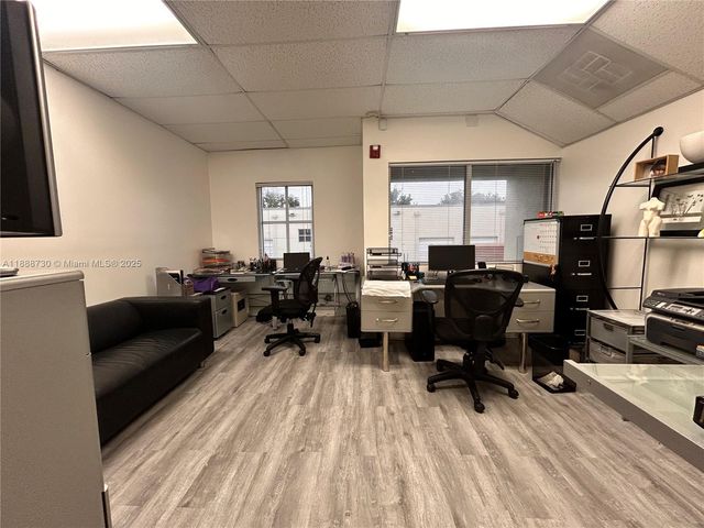 5930 NW 99th Ave 7, Doral, FL 33178