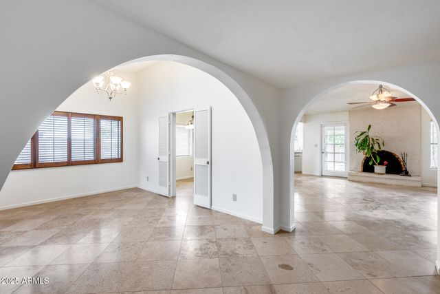 319 E HACKAMORE Street, Mesa, AZ 85201