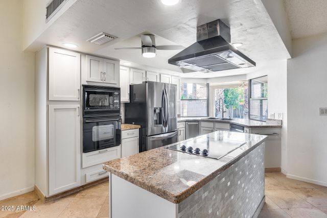 319 E HACKAMORE Street, Mesa, AZ 85201