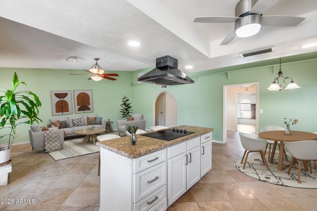 319 E HACKAMORE Street, Mesa, AZ 85201