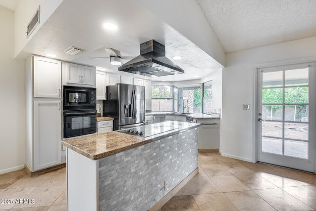 319 E HACKAMORE Street, Mesa, AZ 85201