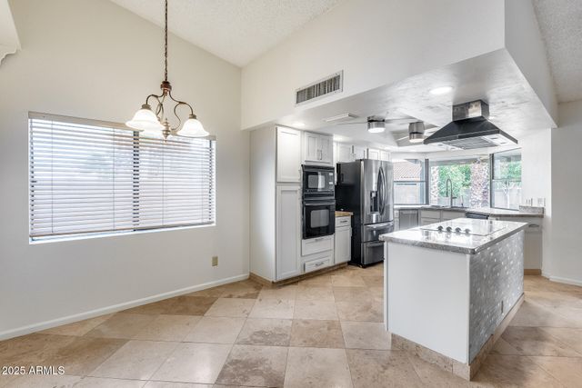 319 E HACKAMORE Street, Mesa, AZ 85201