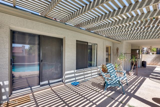 319 E HACKAMORE Street, Mesa, AZ 85201