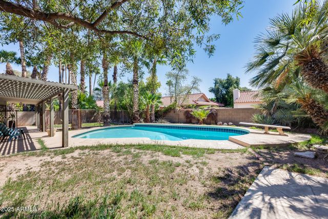 319 E HACKAMORE Street, Mesa, AZ 85201