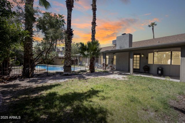 319 E HACKAMORE Street, Mesa, AZ 85201