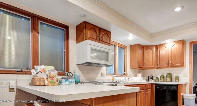 1234 Redpole Drive, Dewitt, MI 48820