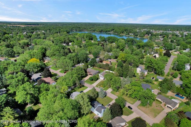 1234 Redpole Drive, Dewitt, MI 48820