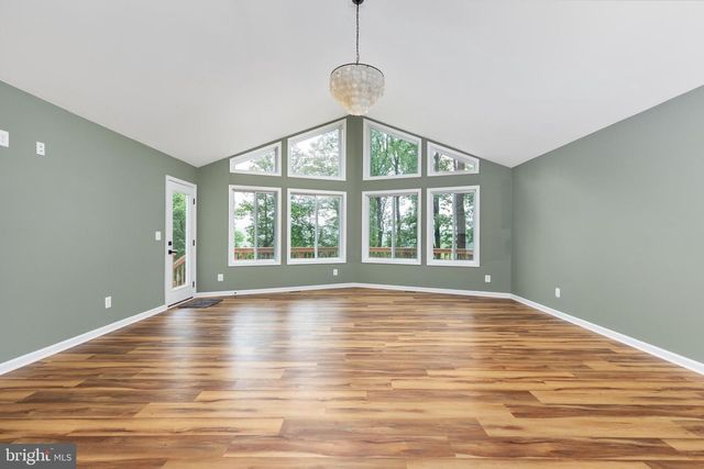 2668 HIGH TOP RD, Linden, VA 22642