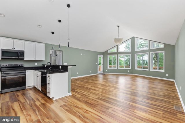 2668 HIGH TOP RD, Linden, VA 22642