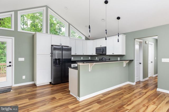 2668 HIGH TOP RD, Linden, VA 22642