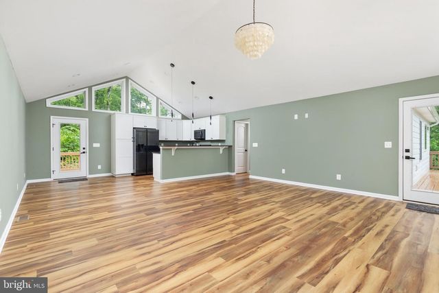 2668 HIGH TOP RD, Linden, VA 22642